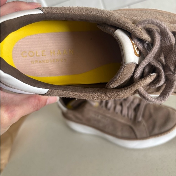 Cole Haan Women's Grand Pro Topspin Sneaker Taupe Size 6.5 EUC - Picture 6 of 9